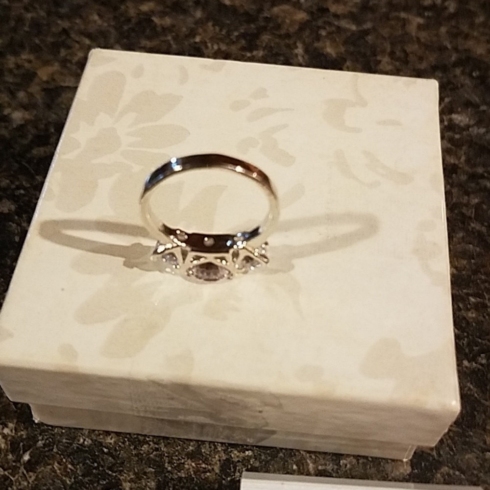 Jewelry Bundle - Picture 3 of 8